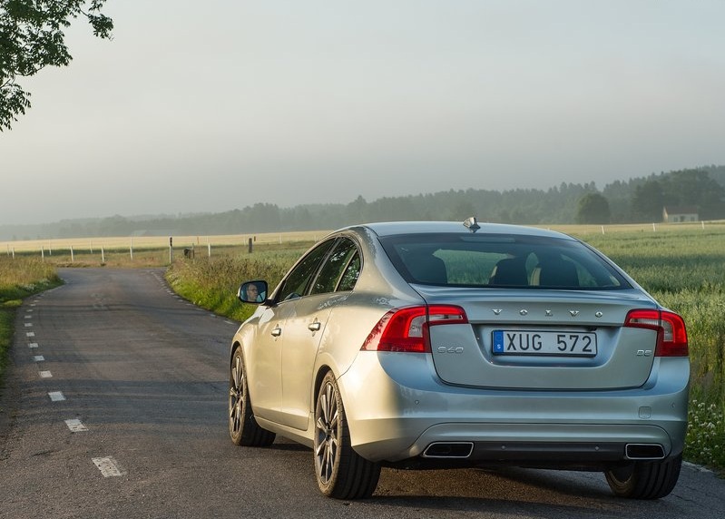 https://wcar.sets.lv/cars/Volvo/S60 sedans/92adf1eab1076df828eb58377dc6ddbc.jpg